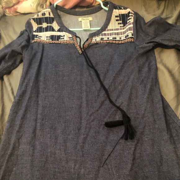 Top - Picture 2 of 3